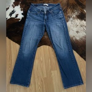 Levi’s Curvy Bootcut Jeans, Perfectly Broken in-Super Soft Denim- Size 10